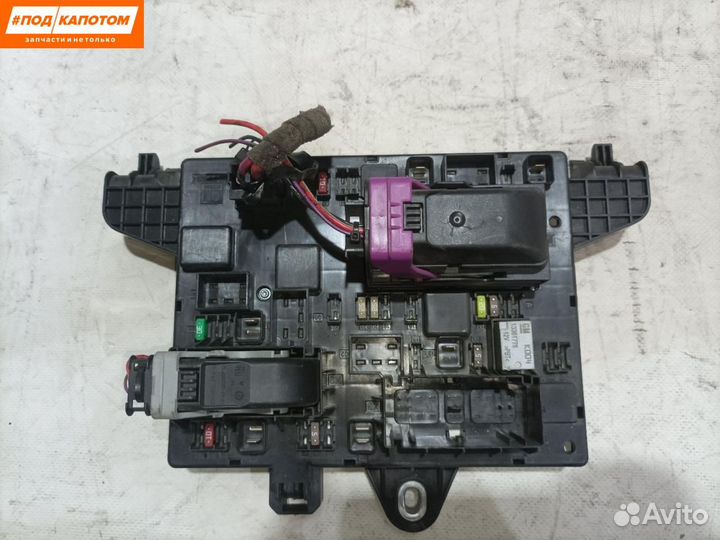 Блок предохранителей Opel Astra J (2009 - 2012)