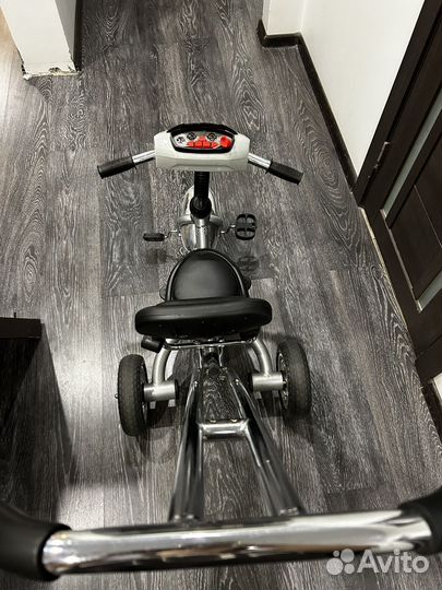 Велосипед трехколесный с ручкой