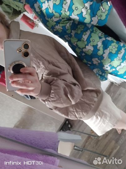 Кожаный бомбер женский