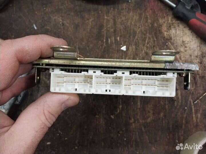 Эбу Mitsubishi pajero 2 md197759