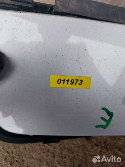 Лючок бензобака Renault Espace 4 restailing 820010