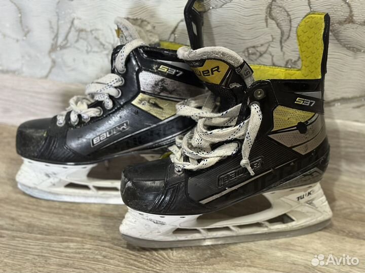 Хоккейные коньки bauer supreme s37