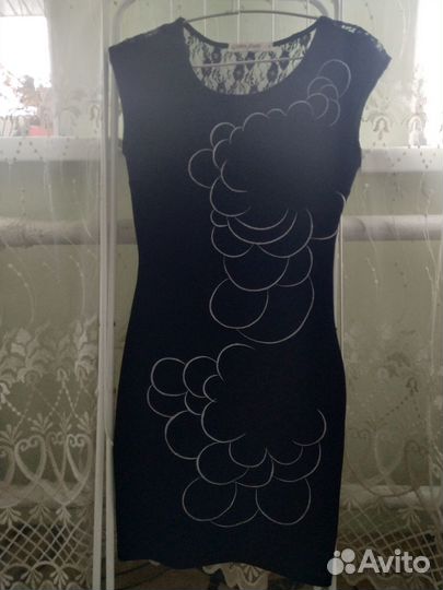 Черное платье