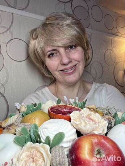 Букет из фруктов и сладостей