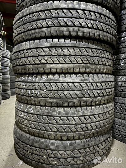 Bridgestone Blizzak W979 205/85 R16C 117L