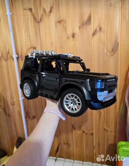 Конструктор Technic Land Rover Defender