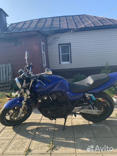Honda CB 400SFV