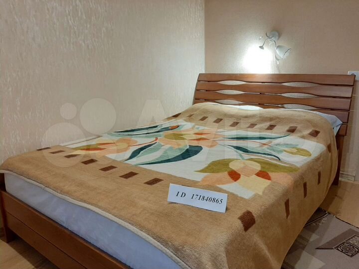 2-к. квартира, 52 м², 1/9 эт.