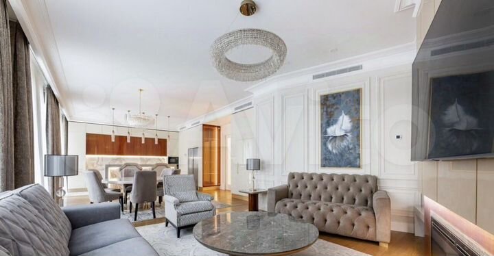 5-к. квартира, 300 м², 2/5 эт.