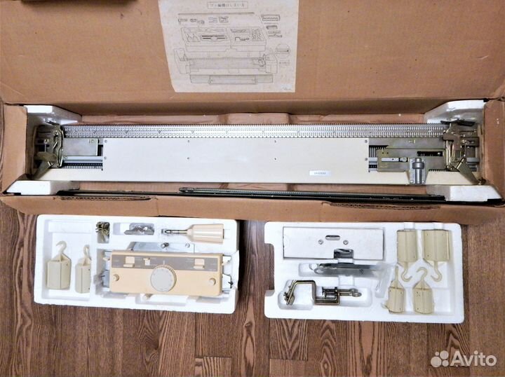 Вязальная машина Нижние фонтуры