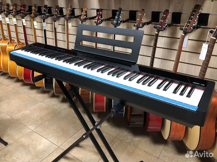 Гитары, Укулеле, Пианино, Скрипки, Струны, Ударные