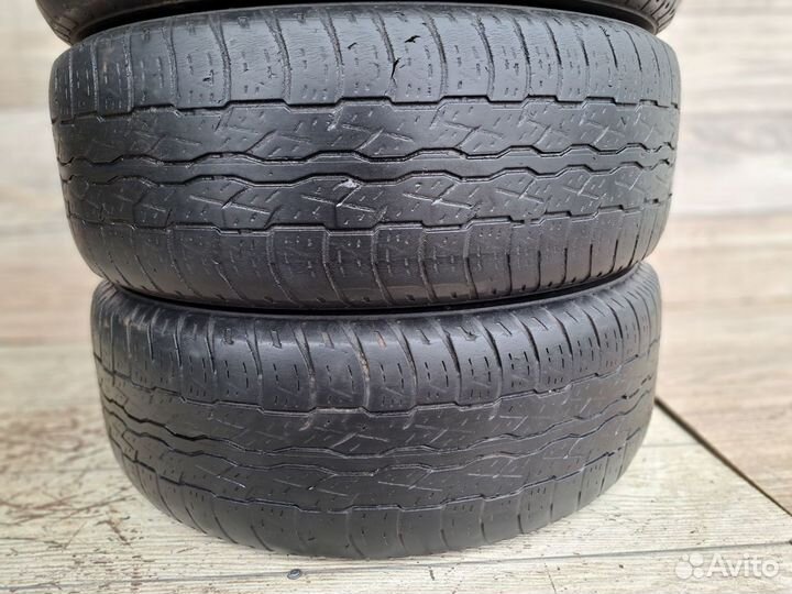 Bridgestone Dueler H/T 687 235/60 R16