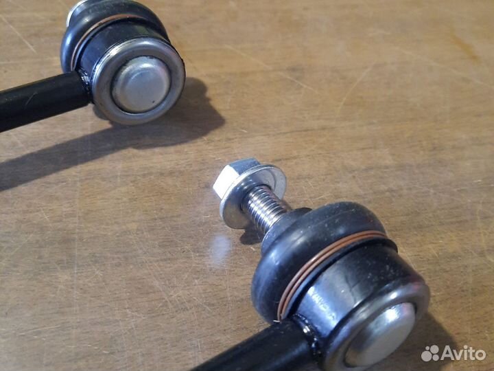 Стойка пер.стабилизатора Land Rover freelander 2