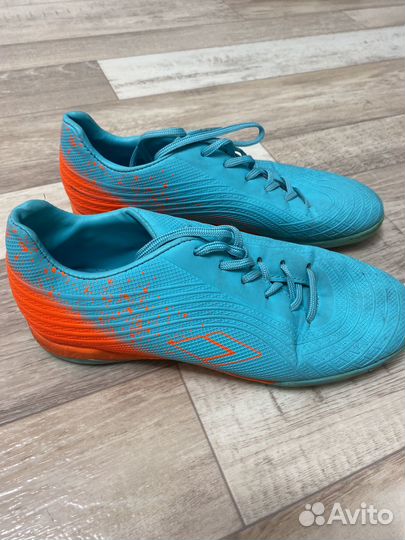 Футбольные бутсы