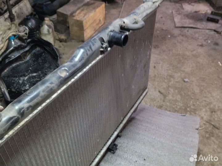 Радиатор Хундай Санта-Фе