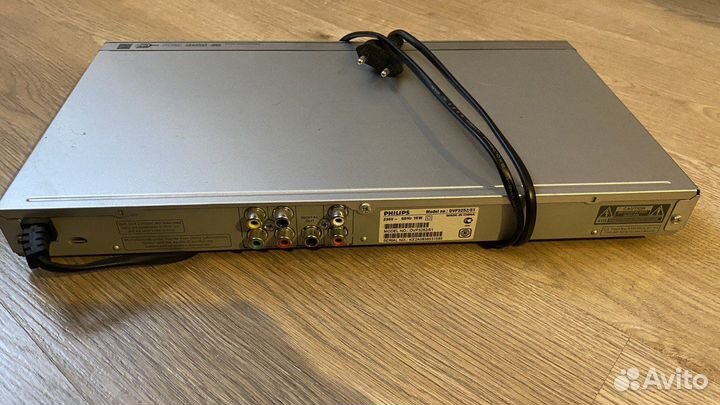 DVD-плеер Philips DVP3252/51