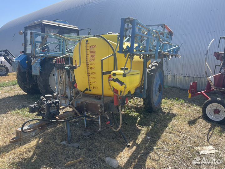 Опрыскиватель Юнавэкс КР2500-18-П, 2010