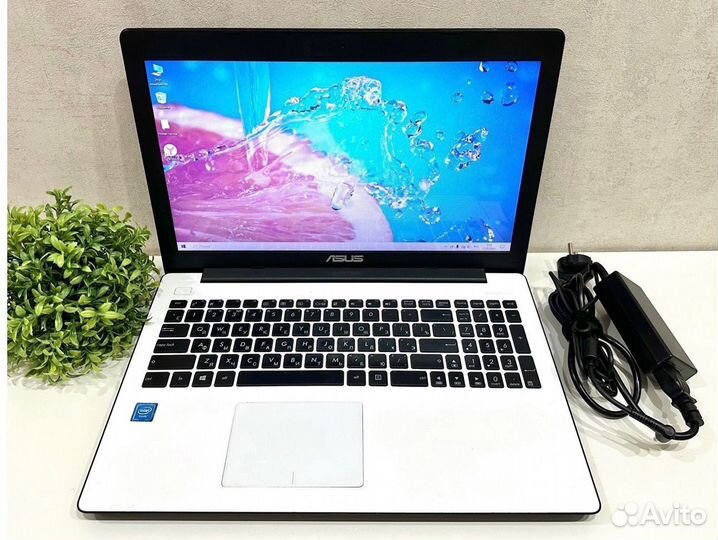 Ноутбук asus