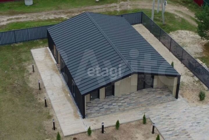 Дом 100 м² на участке 6 сот.