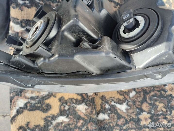 Фара Сузуки Витара правая