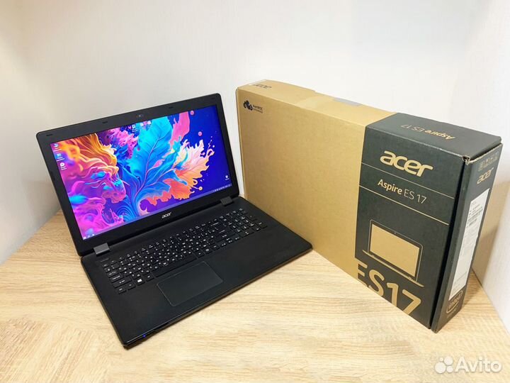 Ноутбук Acer 17.3 4 ядра / 8GB / SSD
