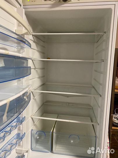 Холодильник бу сломан компрессор