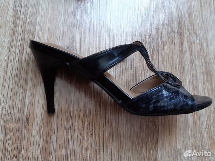 Босоножки Paprika