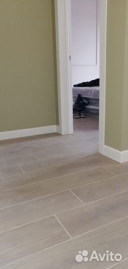 Установка, монтаж плинтуса