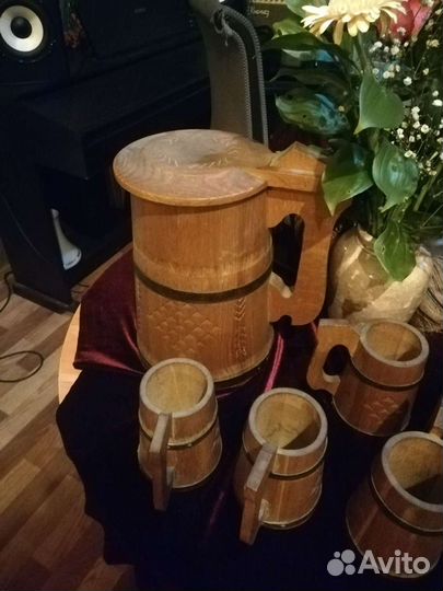 Кружка из дерева