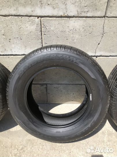 Bridgestone Dueler H/P Sport 215/65 R16 98H