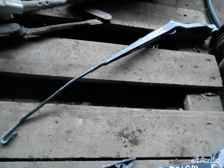 Поводок дворника правый Geely MK 2008-2015