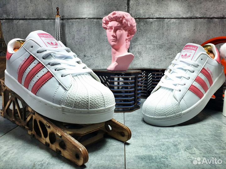 Женские кроссовки Adidas Superstar