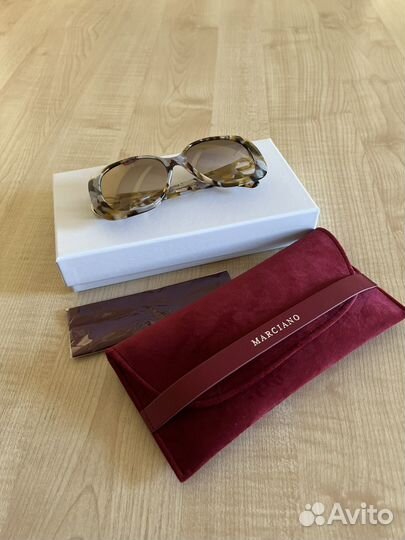 Очки новые Guess by Marciano оригинал