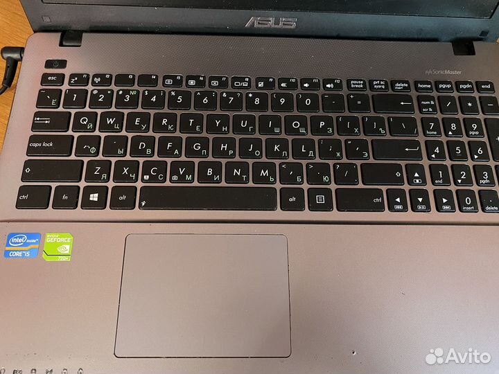 Ноутбук asus x550c