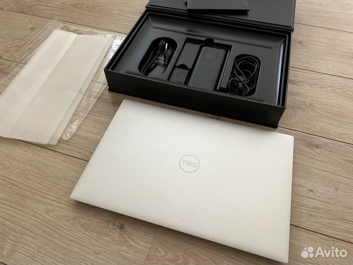 Dell XPS 15 9520 i7-12700H/16GB/512GB/3050/oled