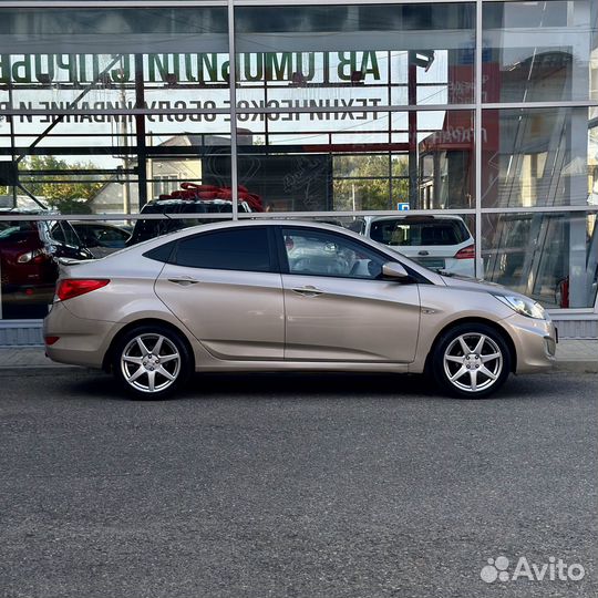 Hyundai Solaris 1.4 МТ, 2012, 245 384 км