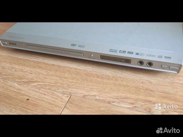 Караоке - DVD плеер BBK dv511si