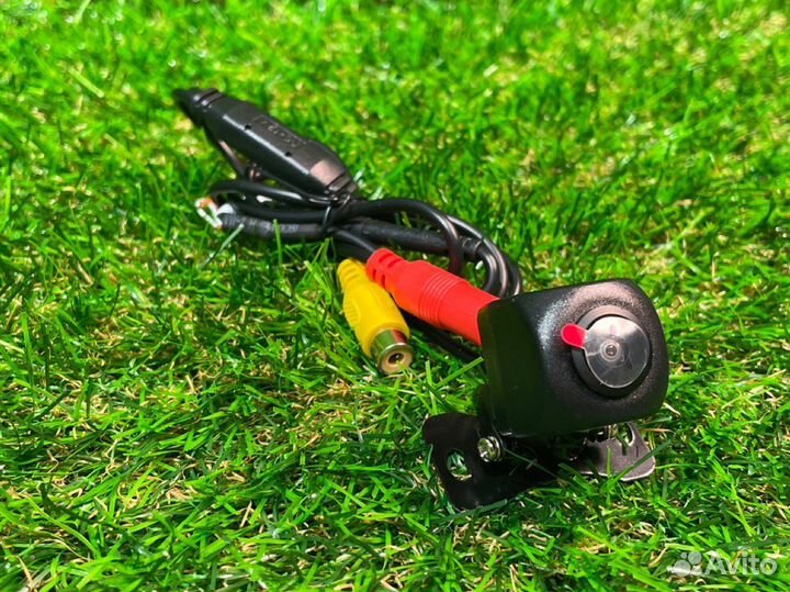 Камера переднего вида