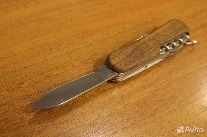 Victorinox EvoWood 17 (доставка с меня)