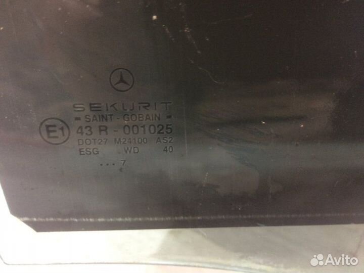 Стекло двери заднее правое Mercedes-Benz Gl-Class