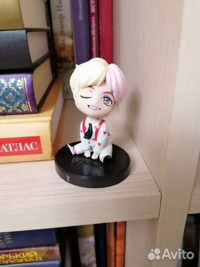 Фигурка BTS V