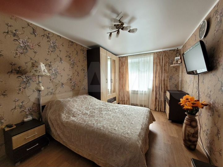 2-к. квартира, 64,3 м², 1/10 эт.