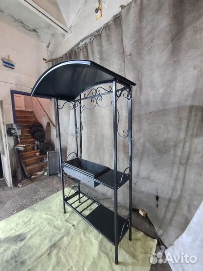 Мангальная зона под крышей