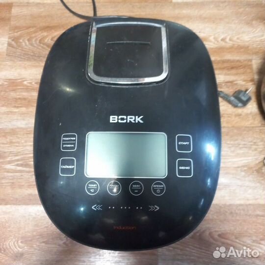 Мультиварка bork u600