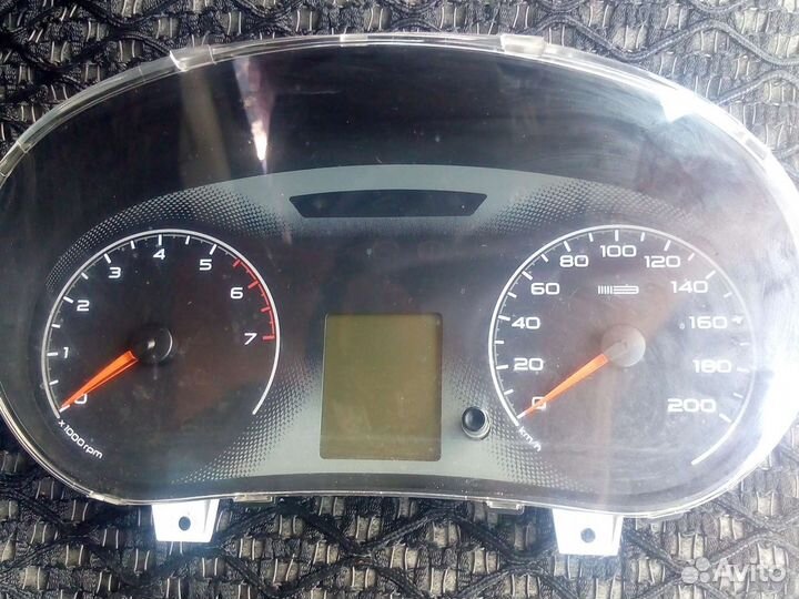 Панель приборов