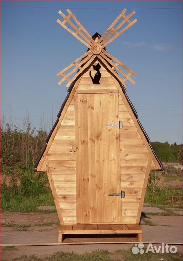 Дачный туалет деревянный