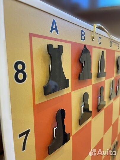 Магнитная шахматная доска в идеальном состоянии