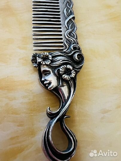 Серебряная расческа
