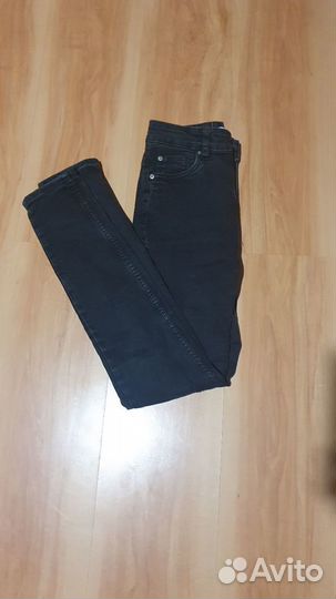Чёрные джинсы H&M