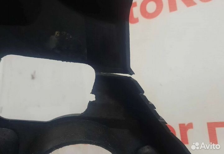 Накладка двигателя Nissan Presage YD25